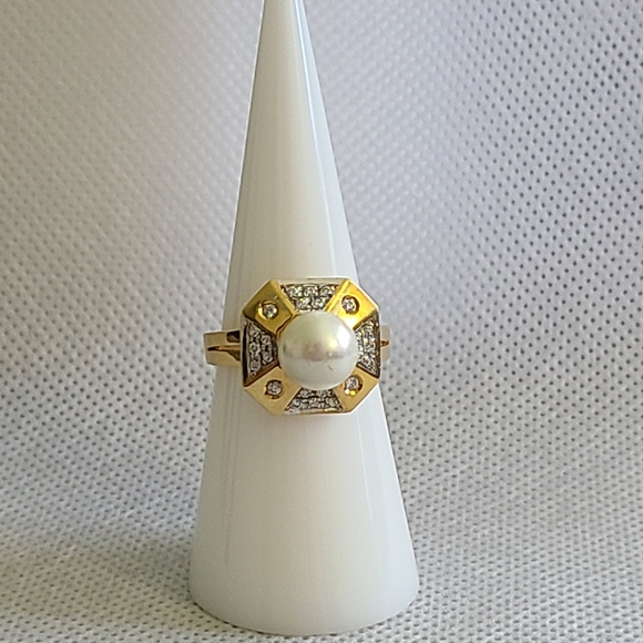 18k Yellow Gold Pearl Ring Sz 7.25